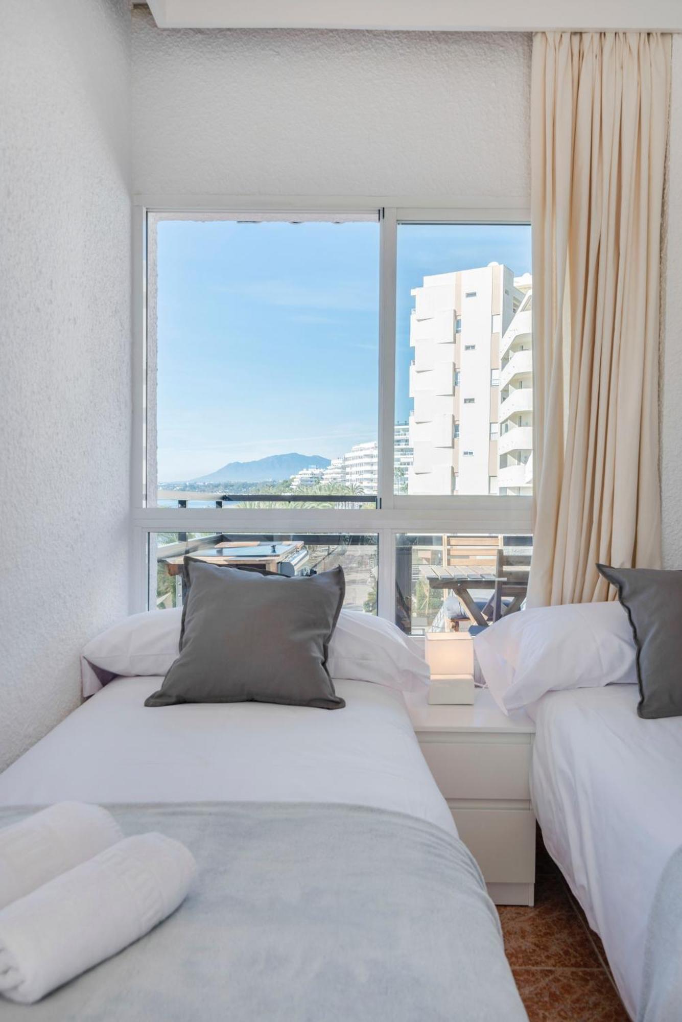 Skol Sea Views Apartments Μαρμπέλλα Δωμάτιο φωτογραφία